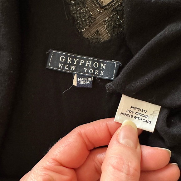 Gryphon New York Beaded Appliqué T Shirt Size M. - Picture 3 of 6